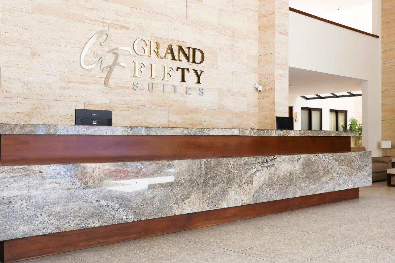 Grand Fifty Suites Playa del Carmen Exterior foto