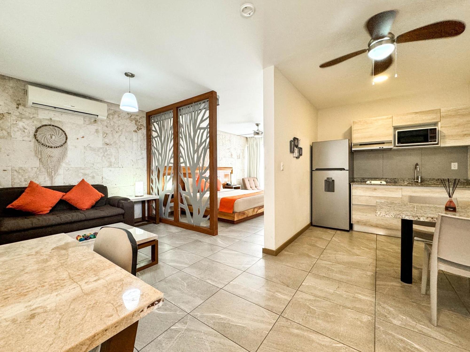 Grand Fifty Suites Playa del Carmen Exterior foto