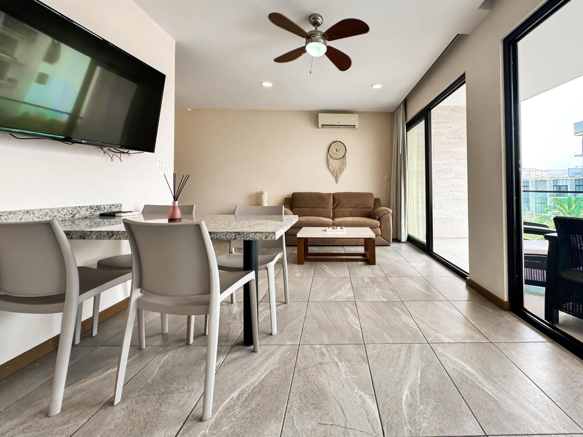 Grand Fifty Suites Playa del Carmen Exterior foto